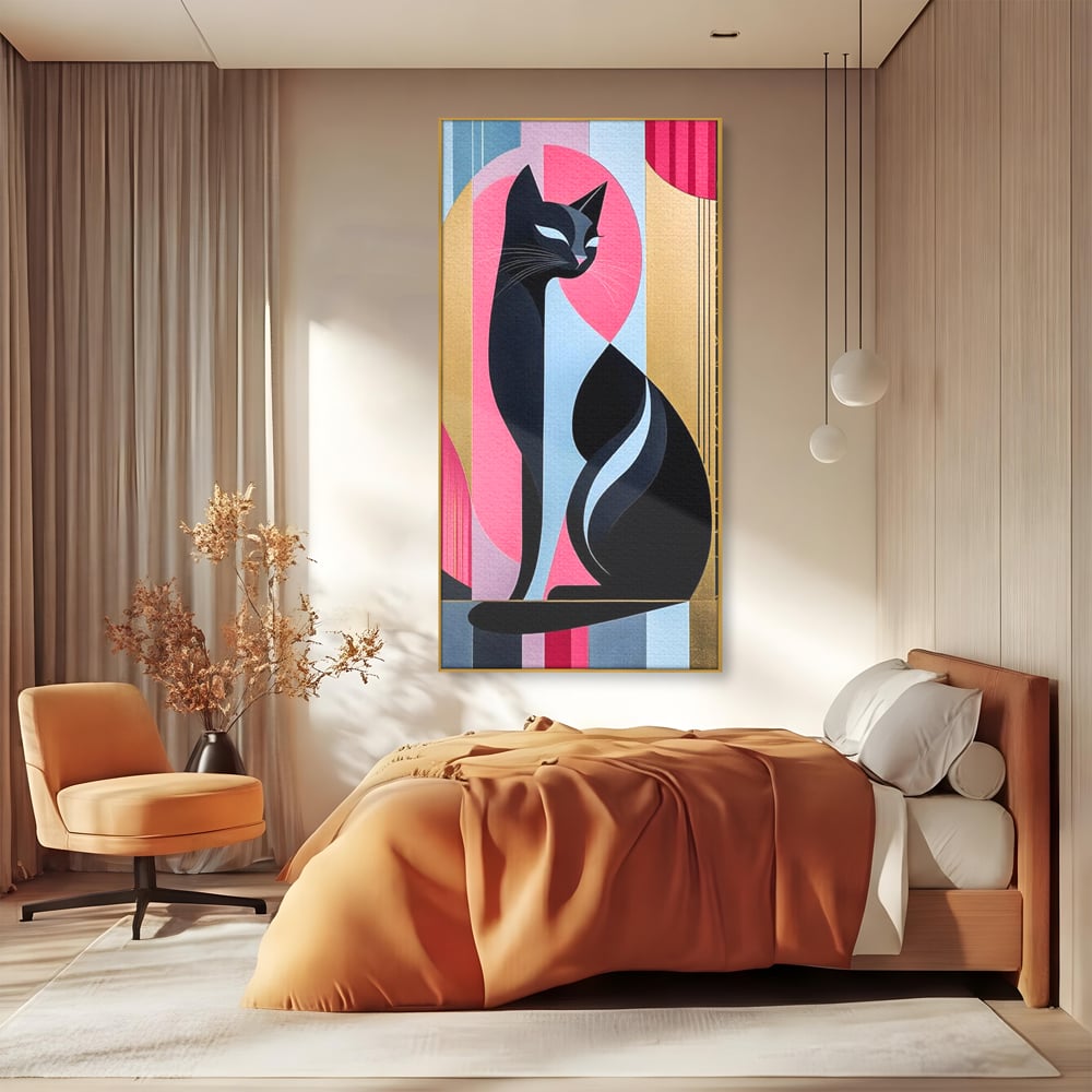 Tablou canvas cu tablou vertical cu silueta de pisica, in rama de aluminiu auriu, pe perete intr-un dormitor